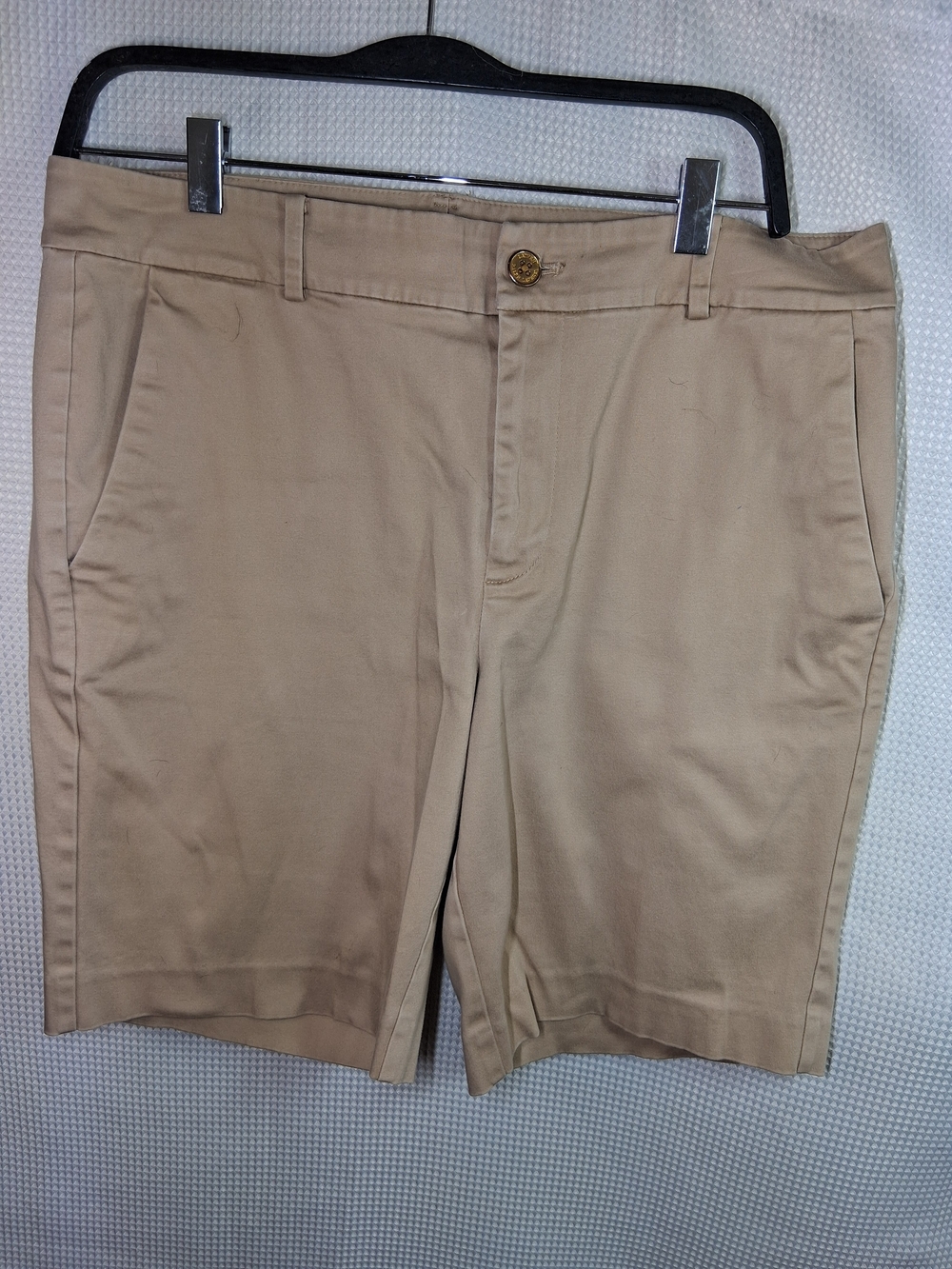 Lauren Ralph Lauren Men’s Flat Front Khaki Shorts
